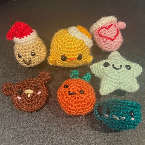 @therapyonmyhook released a whole week of free patterns so I definitely had to try them all! I like the idea of having these ...