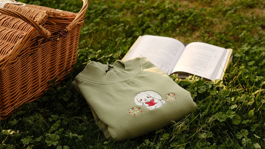 Reading Bunny Sweatshirt product image (7)