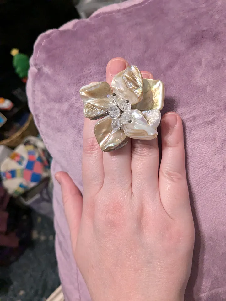 Champagne Flower Adjustable Ring product image (2)