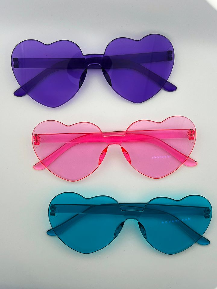 Heart-Shaped Glasses product image (1)