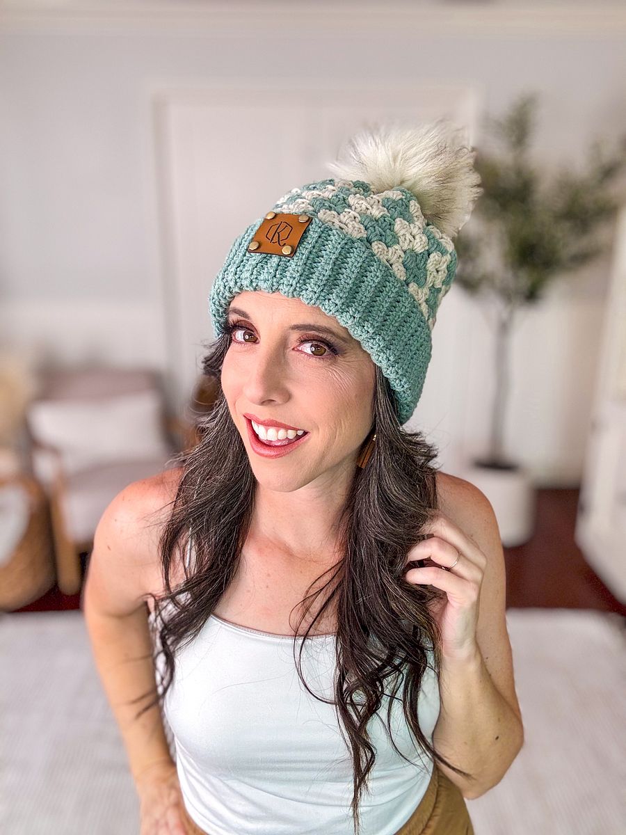 Diamond Granny Stitch Crochet Hat Pattern product image (9)
