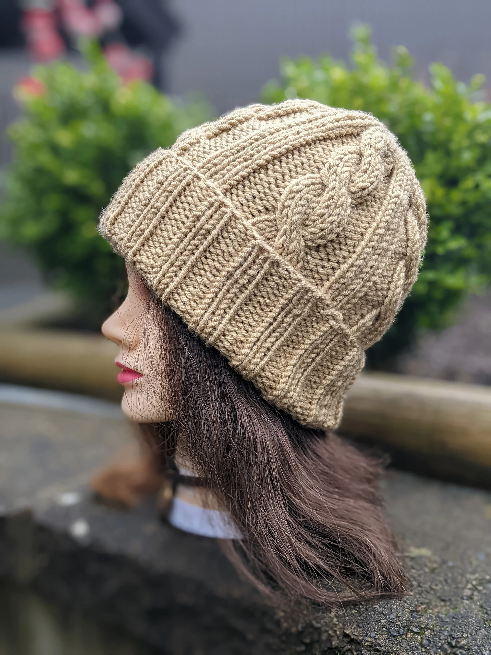 Crème Brûlée Cable Hat Knitting Pattern (Straight Needles) product image (9)