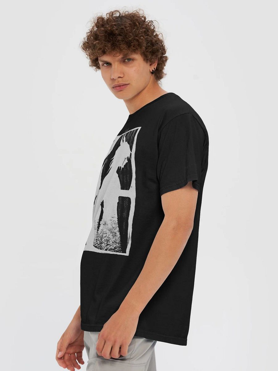 HEART Black T-Shirt product image (4)