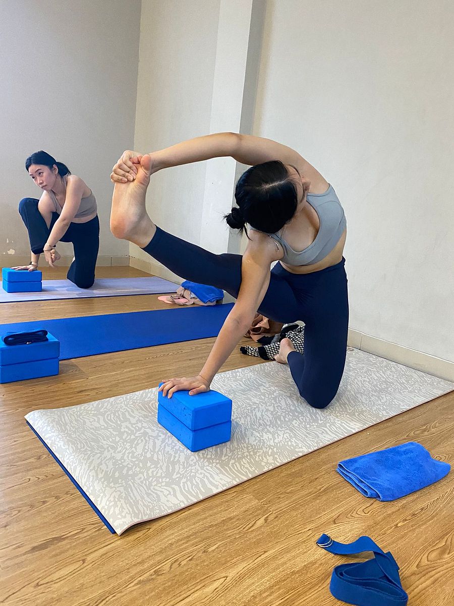 Transform Your Flexibility: 1-Hour Intermediate Deep Tissue Stretch | Level -★★★ product image (3)