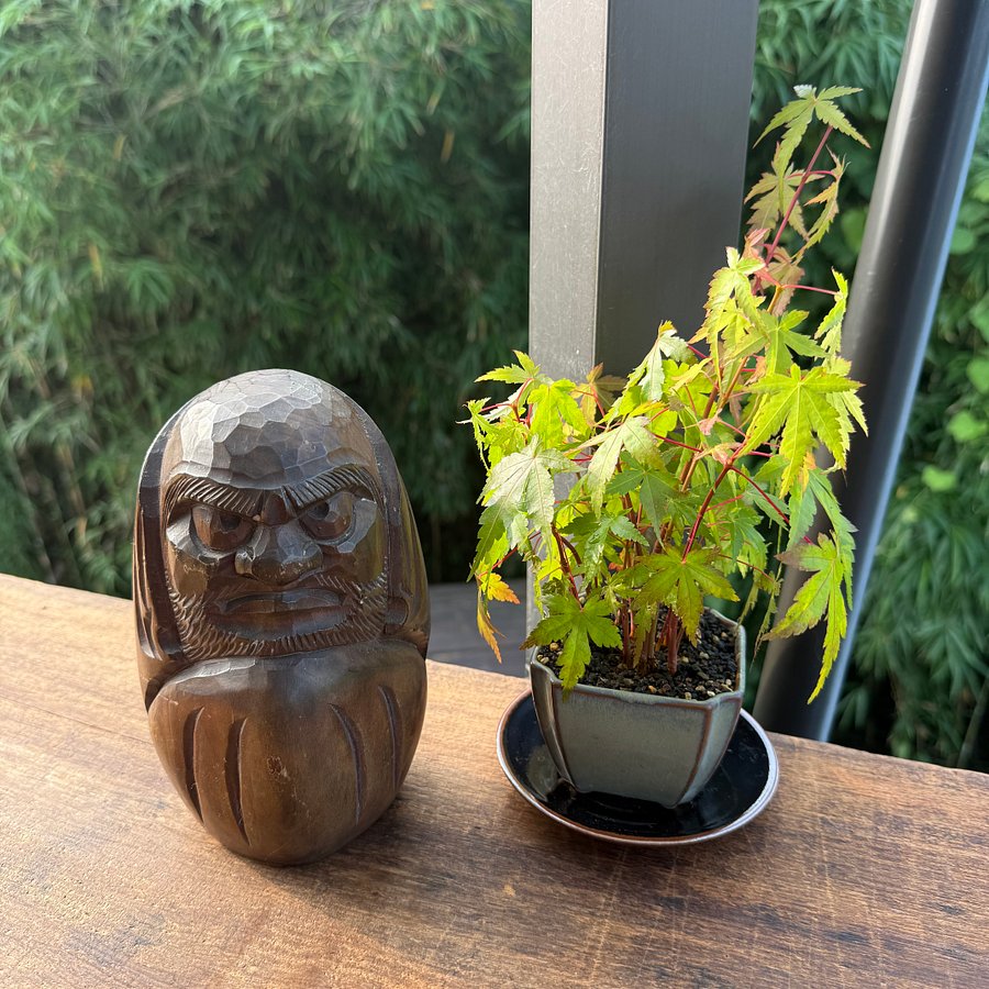 🎎 Large Hand-Carved Daruma Figure – Solid Wood Folk Craft, c. 1970s–1980s – Japan Antique Roadshow product image (6)