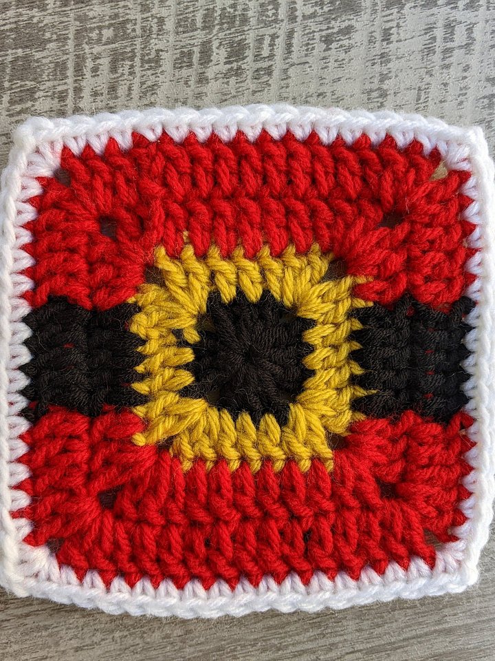 Crochet Santa Belt Granny Square Pattern product image (1)