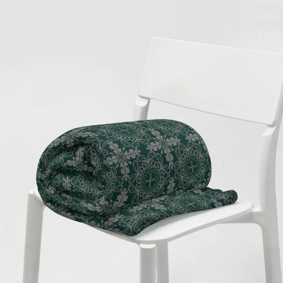 Oak Leaf Damask Throw Blanket product image (19)