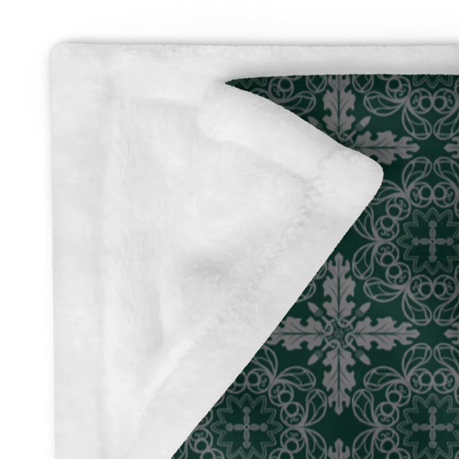 Oak Leaf Damask Throw Blanket product image (24)