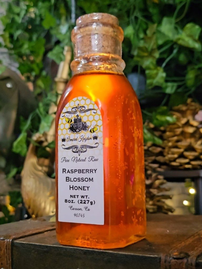 The Armored Kingdom Premuim Blueberry Blossom Honey Bottle(8oz) product image (5)