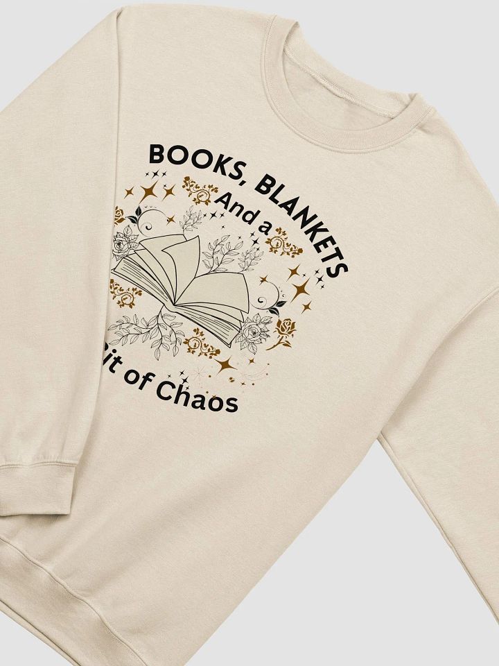 books and blankets sweatshirt product image (2)