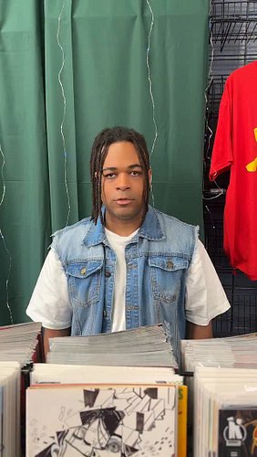 Can’t believe we’re getting an official RATZ CITY comic before GTA6 #thecomicshopseries 

FanArt for series by @michaelbuntyn