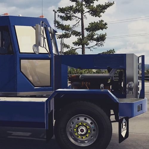 The exposed engine on the @_edisonmotors L500 #americantrucksimulator #edisonmotors