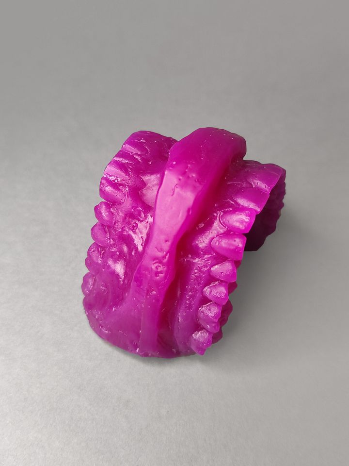 Bruxism skateboard wax product image (2)