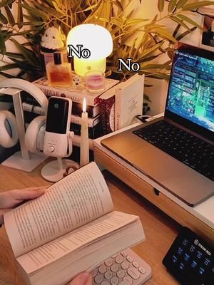 I have been loving One Dark Window so far, I’m really interested where the story is going to go 📖🤭 What have you been reading recently? 🦋 • •  • #bookish #booktok  #booktoker #readmorebooks #onedarkwindow #bookaddict #booklove #cozyreading #cozyspace #cozyvibes #cozysetup #desksetup #cozyaesthetic 