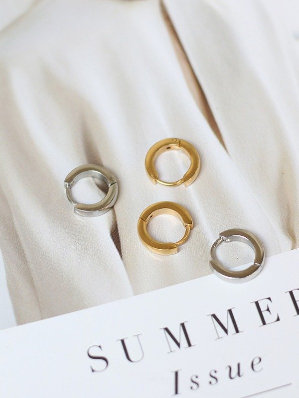 Minimalist Hoop Earrings | 18K Gold Plated product image (11)