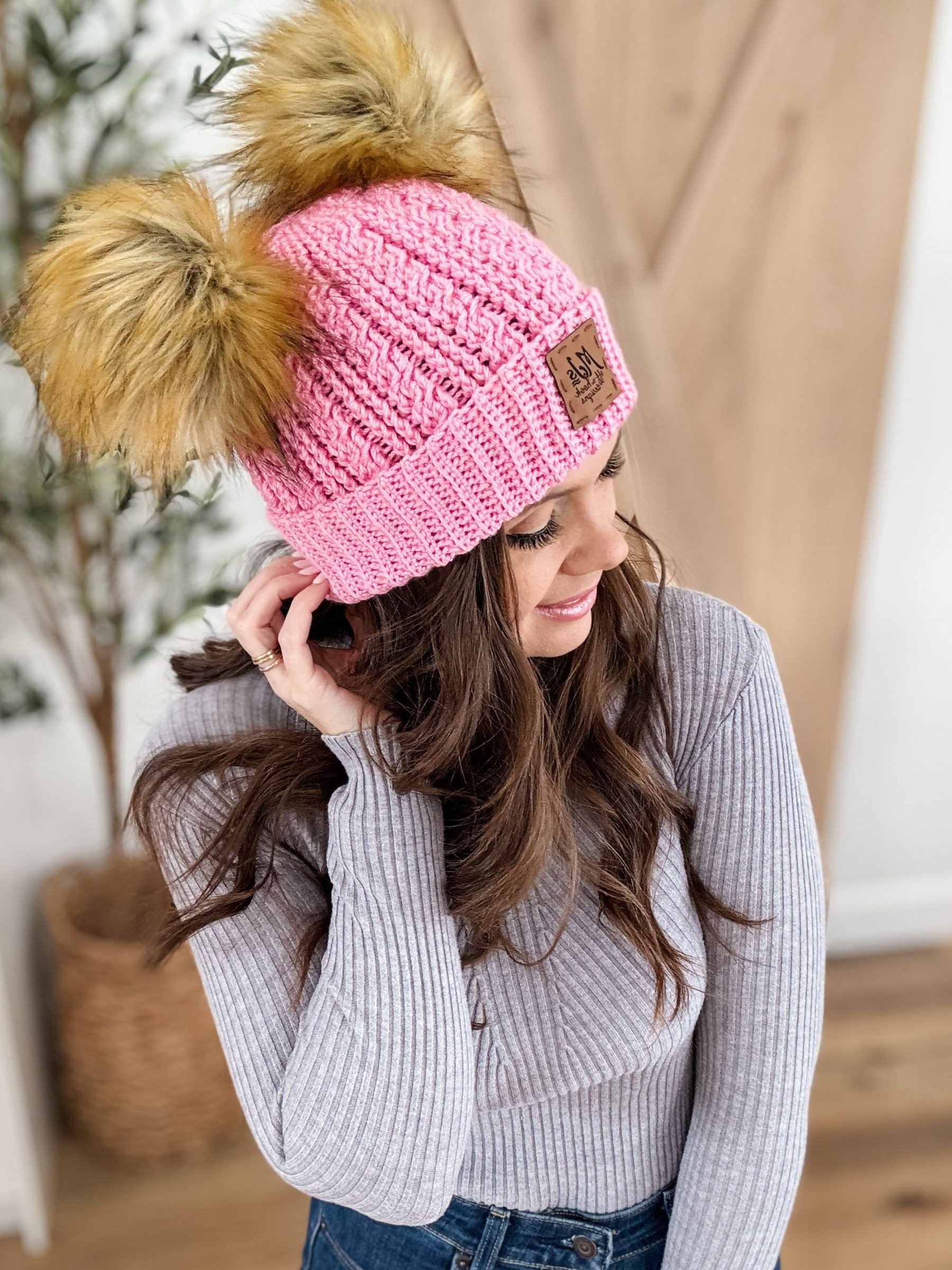Double PomPom Cuddle Cables Beanie Crochet Pattern product image (9)