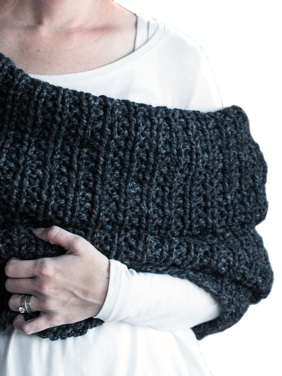 Oversized Chunky Knit Cowl Pattern - Leadership product image (1)