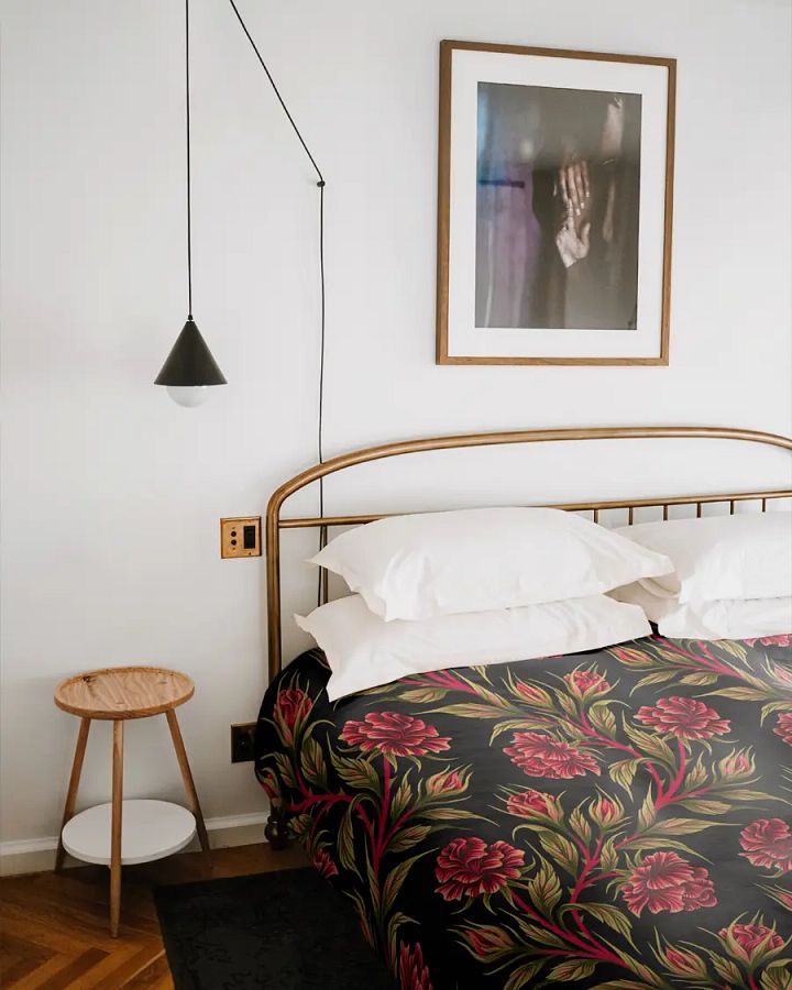 Bedding and Wallpaper Mockup product image (1)