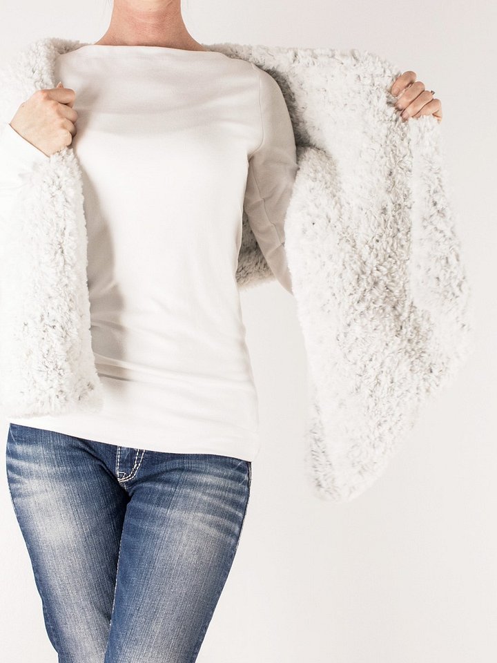 Faux Fur Blanket Scarf Knitting Pattern - Stillness product image (2)