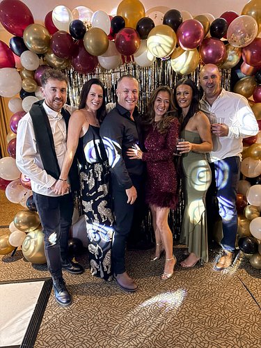 A few photos from my camera roll with some of my favourite people, from the crazy aftermath of the last month. 
Life has been...