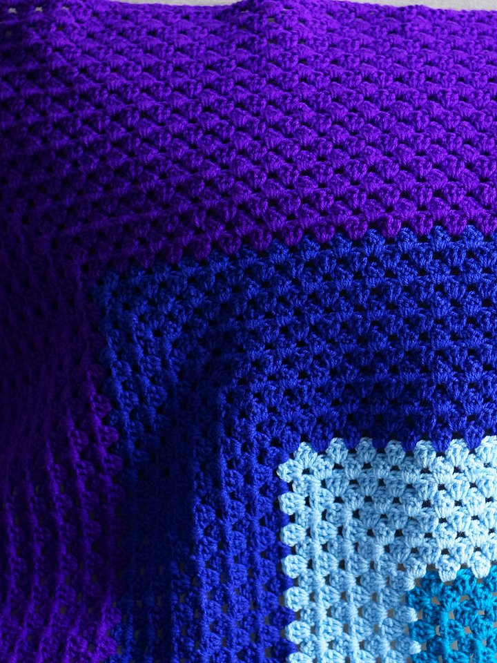 Mitered granny square blanket pdf pattern product image (1)