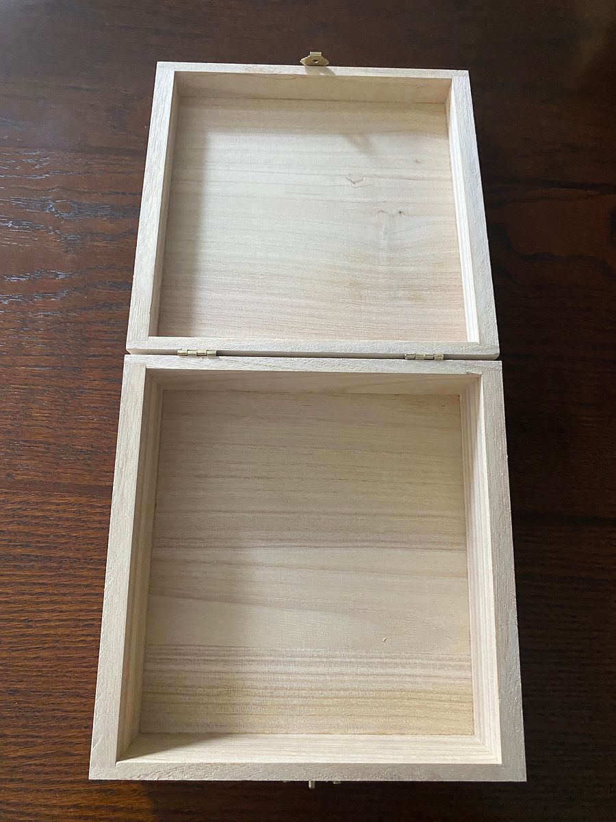 Wood Box Engraved with Harley-Davidson Logo. product image (2)