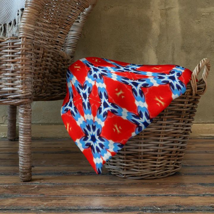 Blue & Red Diamond Throw Blanket product image (1)