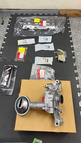 Type S oil pump and a bunch of OEM goodies going into the K24

#mazda #flakegarage #b2000 #b2200 #mazdab2200 #mazdab2000 #k24...