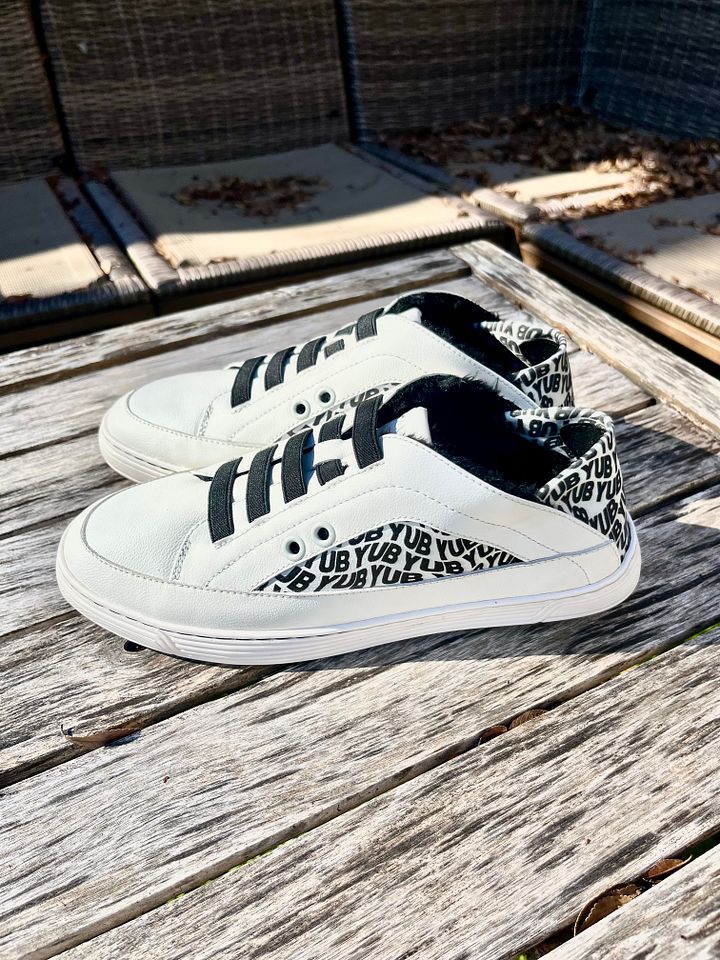 YuB Custom Slippers product image (1)