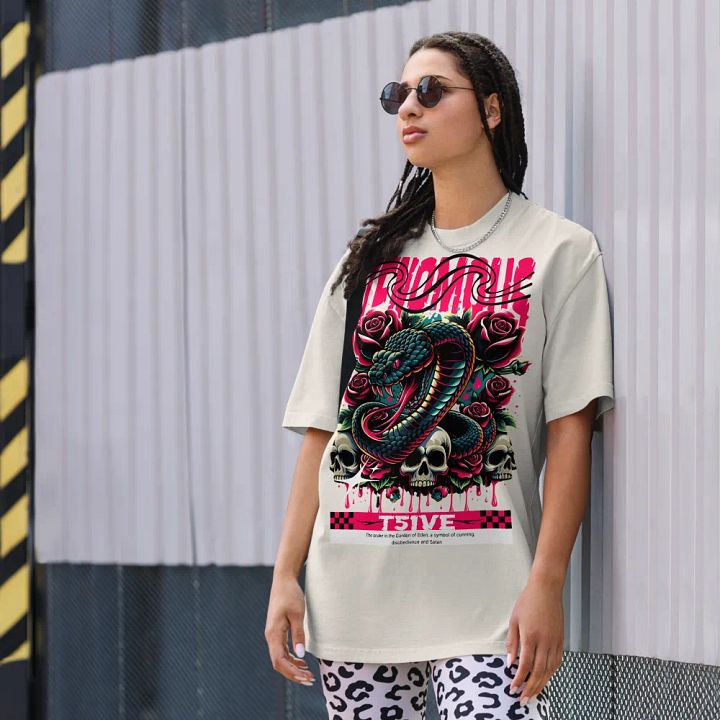 Venomous product image (1)