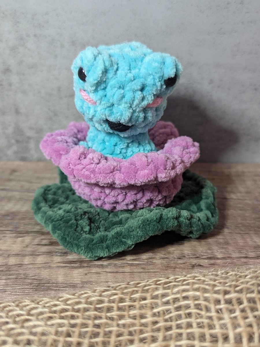 Lily Pop Frog - Pink Flower product image (1)