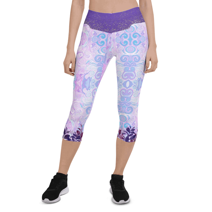 Symmetrical Splendor Capri Leggings product image (1)