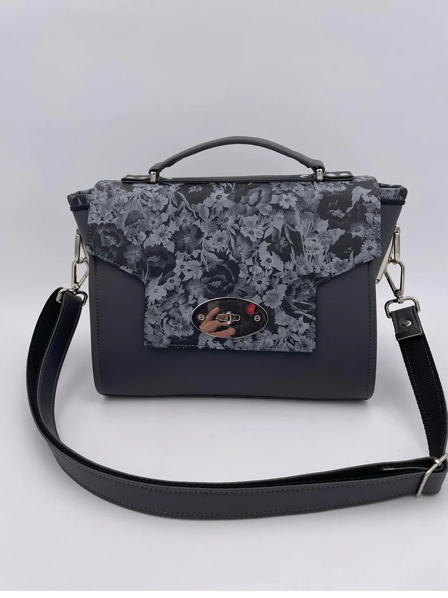 Olivia Bag Pattern By Janie Bags & Nnedibags product image (1)