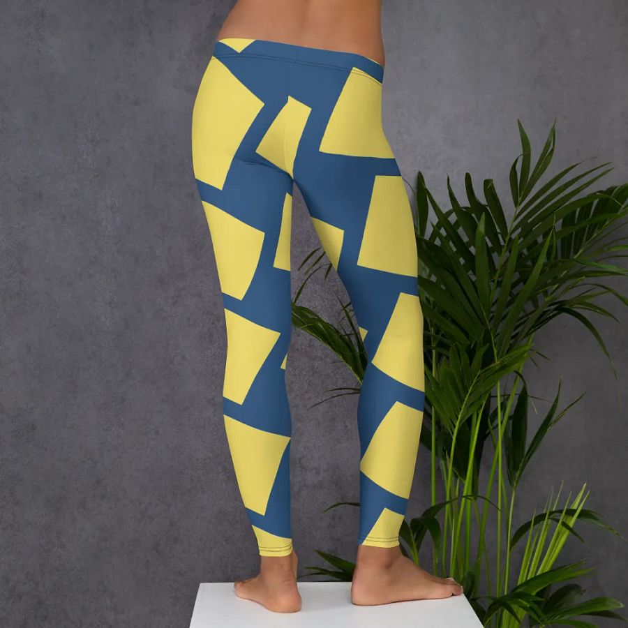 Chic Grid All-Over Leggings product image (6)