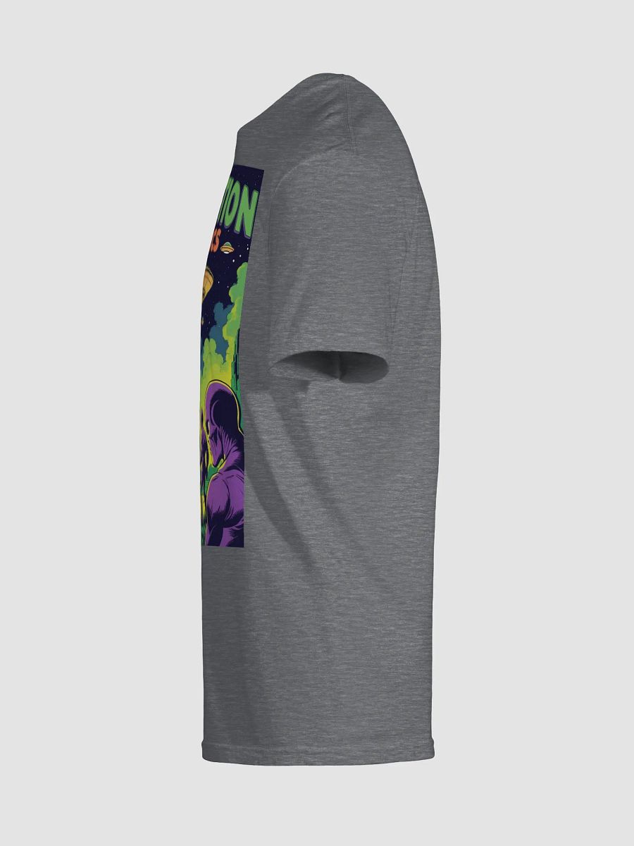 1970s Sci-Fi Comic T-Shirt – Retro Alien Abduction Art product image (51)