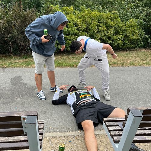 Bába spí ?? Nene , @stverec41 spí ! @senseybratan hahahahahahha jsi magor 🤣🤣🤣 respect 🫡