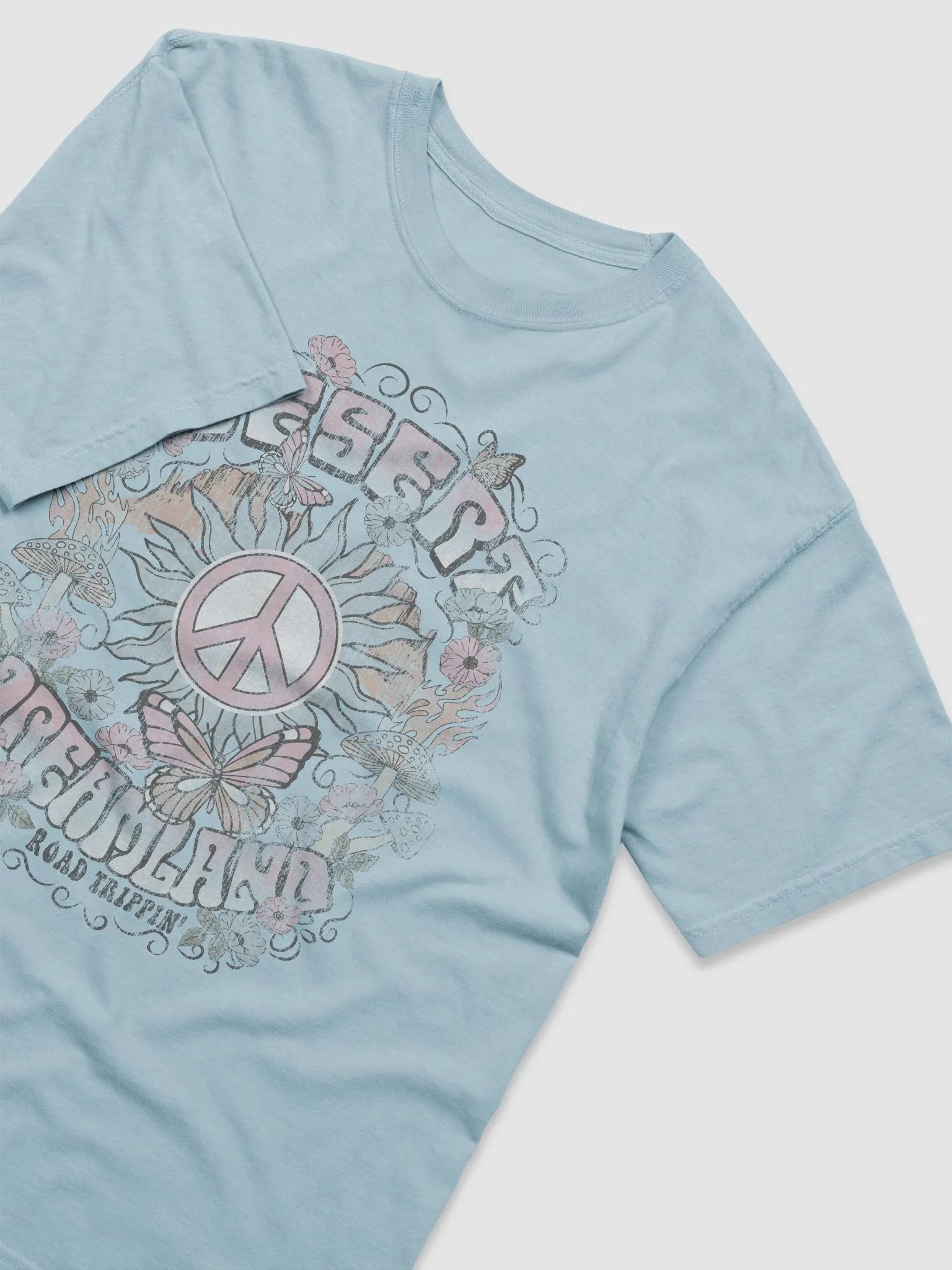 Desert Dreamland: Arizona Desert Tee | Retro-Style Western T-Shirt for Travel and Road Trips product image (7)