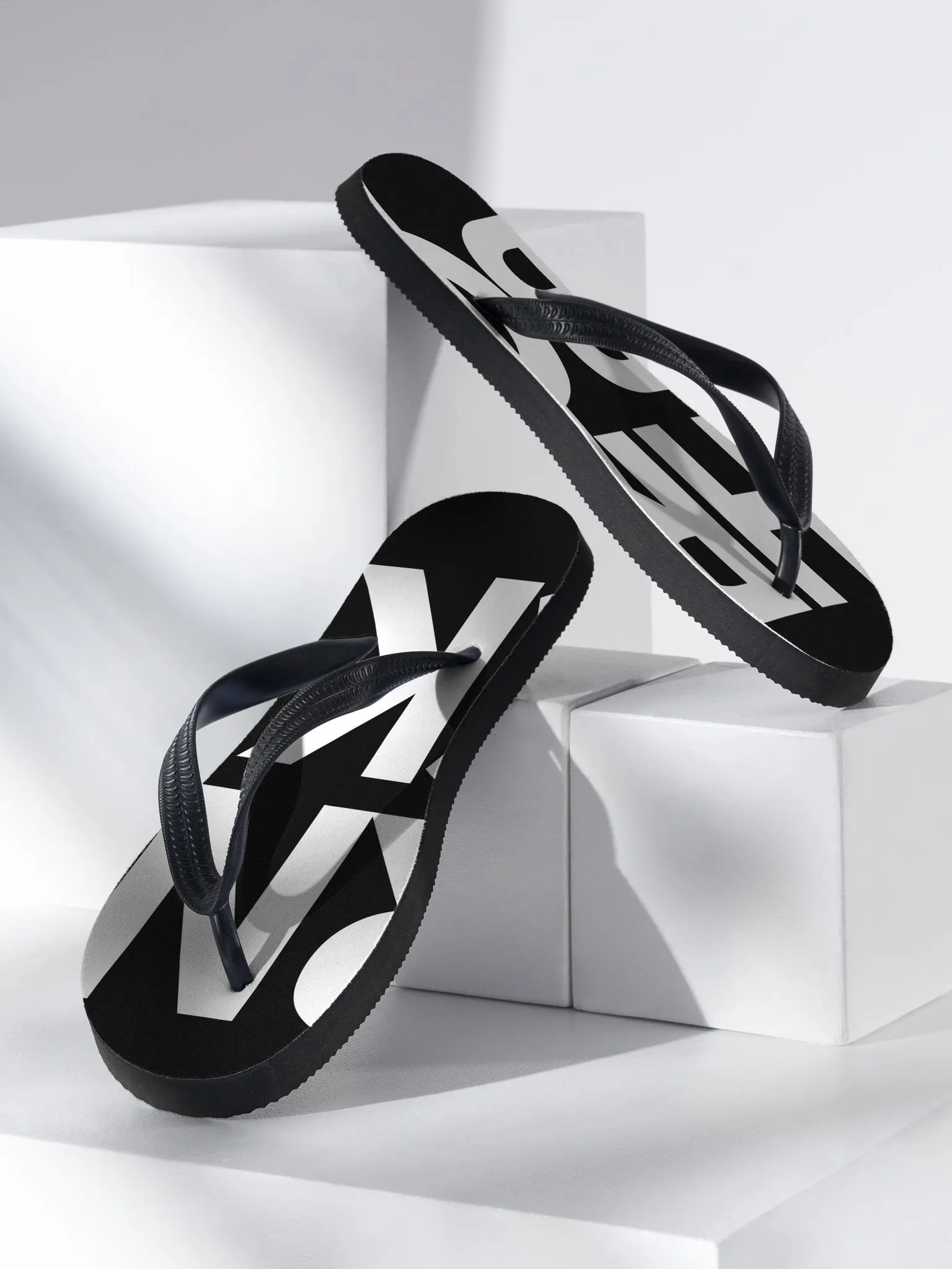 HRNBCK FLIP-FLOP - Original Black Edition product image (2)