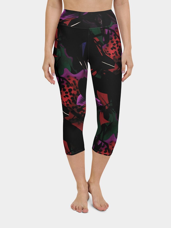 Capri Leggings "Blosoom At Midnight" Printed product image (2)