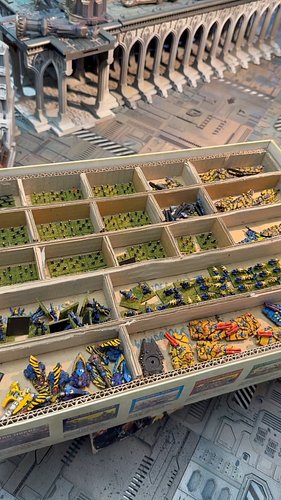 I found my original Adeptus Titanicus box from 1988…
But when I opened it up, it wasn’t full of Titans.

Instead?
A full Elda...