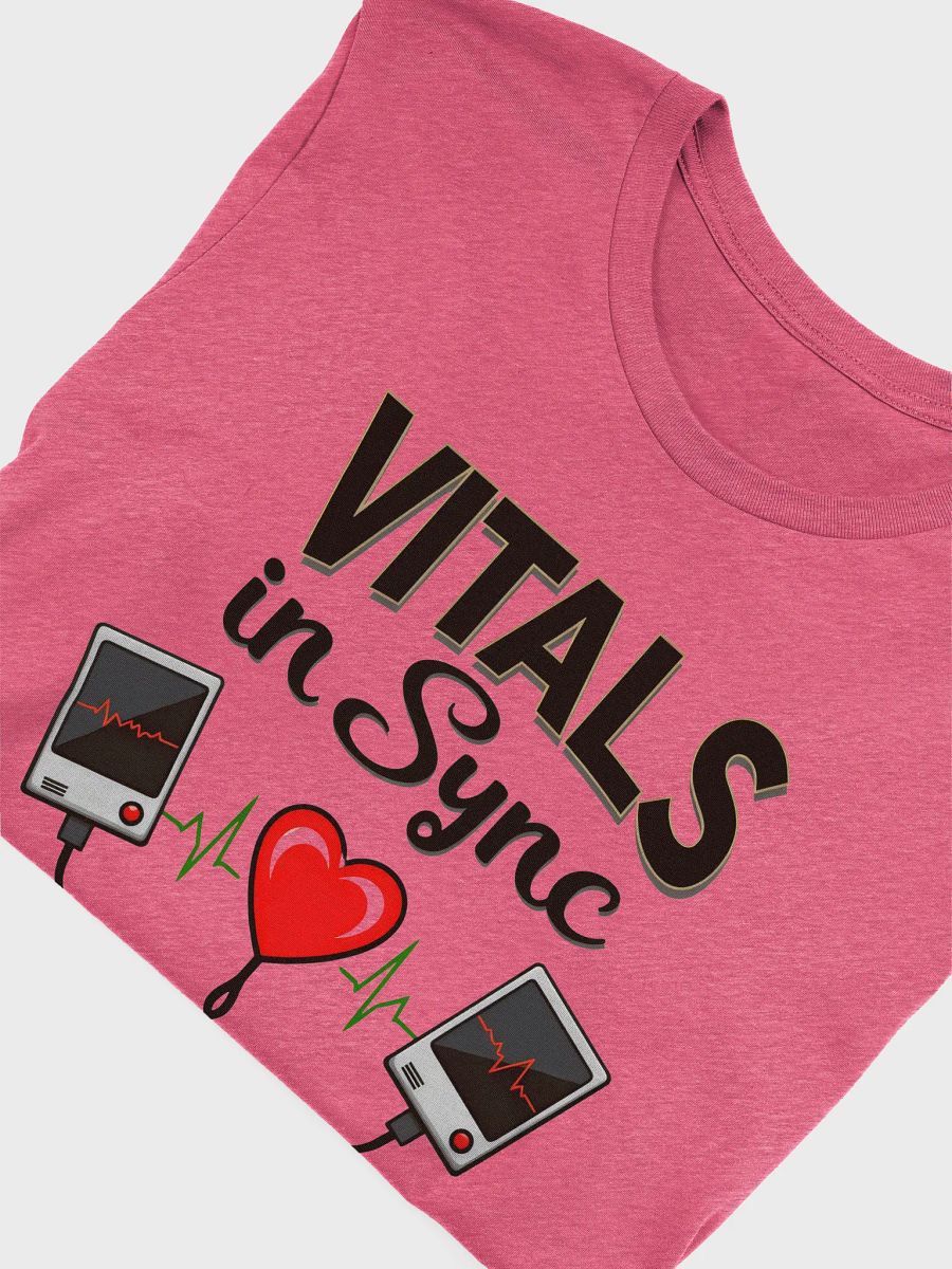 Synced Hearts Graphic Tee product image (50)