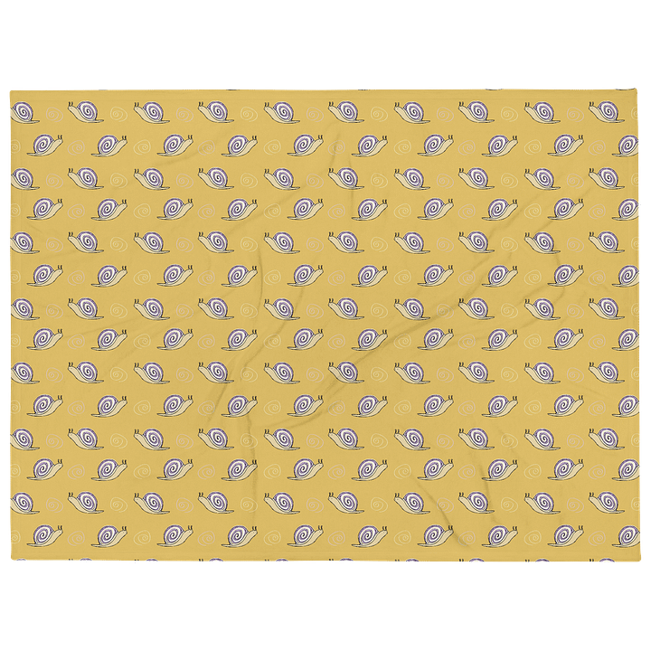 Snail Doodle Patterned Throw Blanket product image (1)