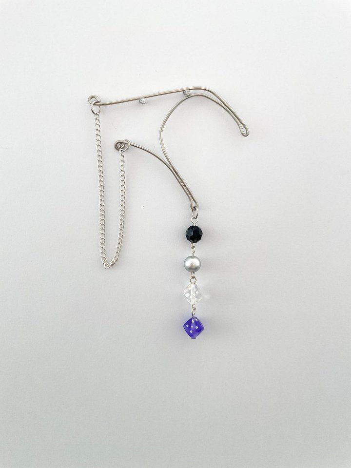 Ear Flourish - Dice 06 product image (1)