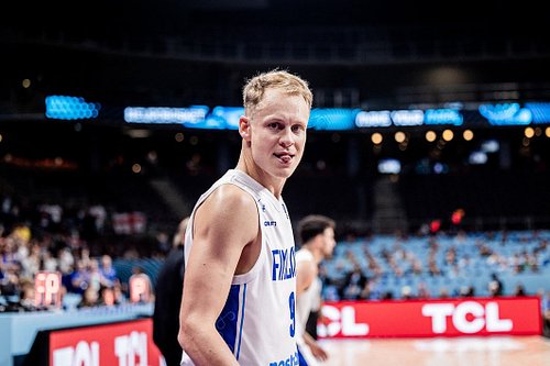 2 vielä…🇫🇮 #eurobasket #susijengi #riga