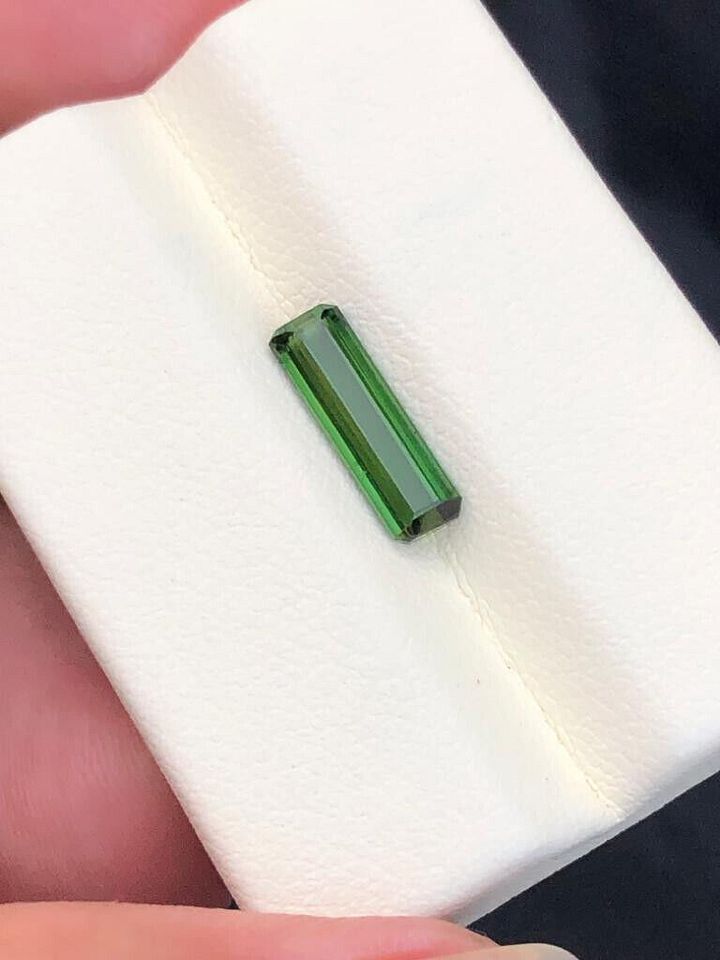 TOURMALINE GEMSTONE FOR RING & PENDANT GREEN EMERALD CUT, 1.80 CARAT product image (2)