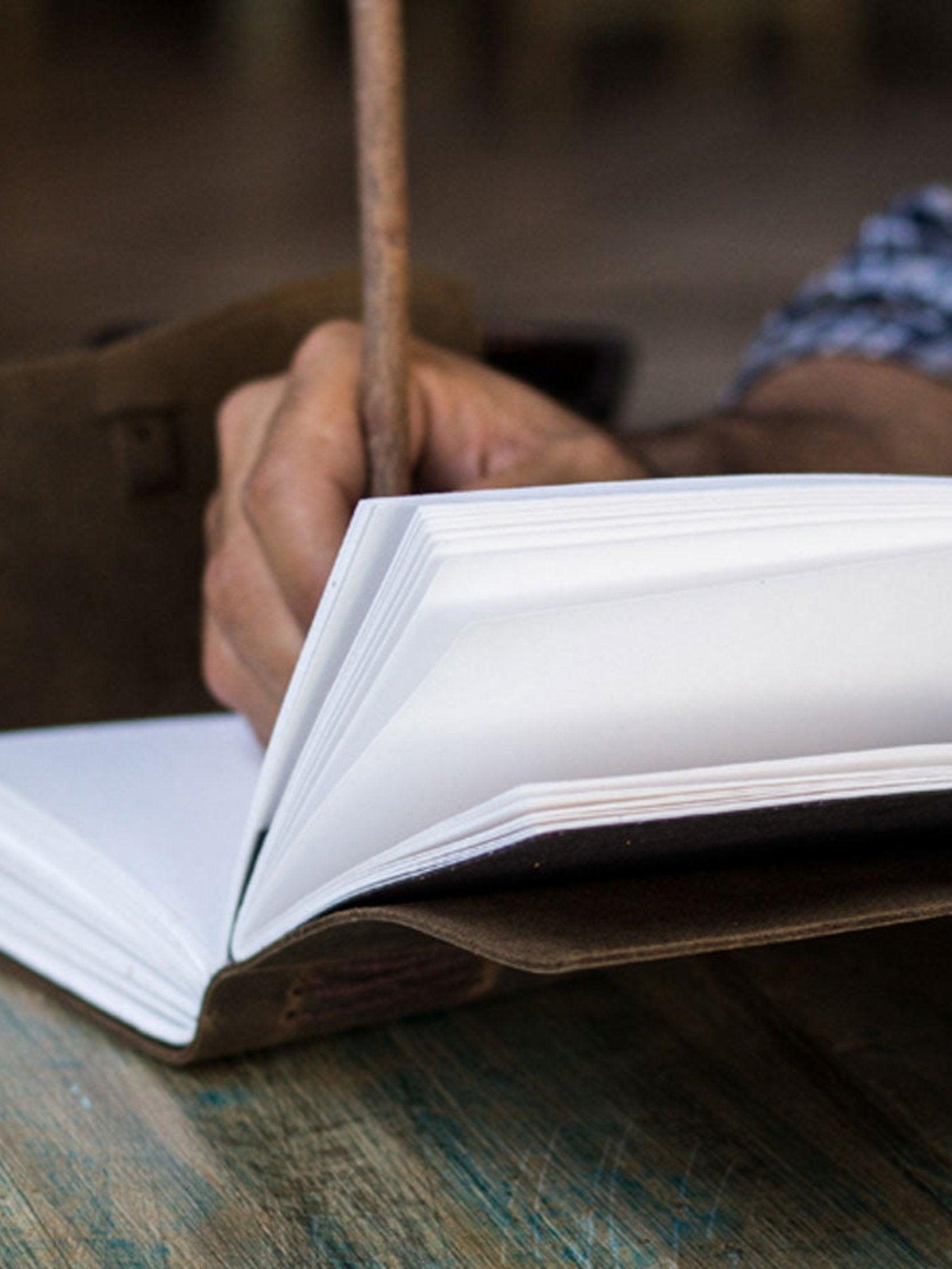 Handmade Leather Journal, Medium (Brown Tan, 8 x 6 Inches) product image (3)