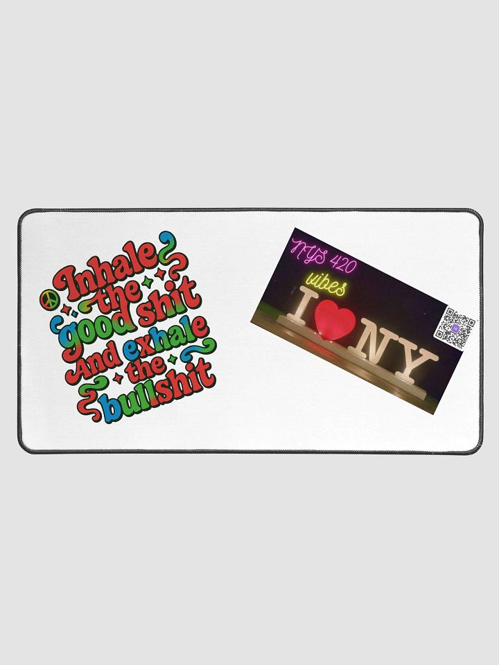 NY 420 Vibes Desk Mat - Leafy Urban Style product image (1)
