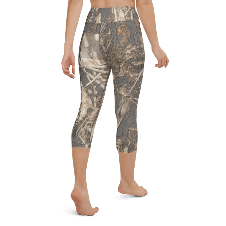 Yoga Capri Leggings - Dead Split - It Happennnns Camo product image (2)