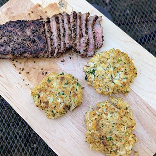 Steak and Cakes! I did a trial run for a future video today.. NY Strip along side some crab cakes.
#surfnturf #steak #nystrip...