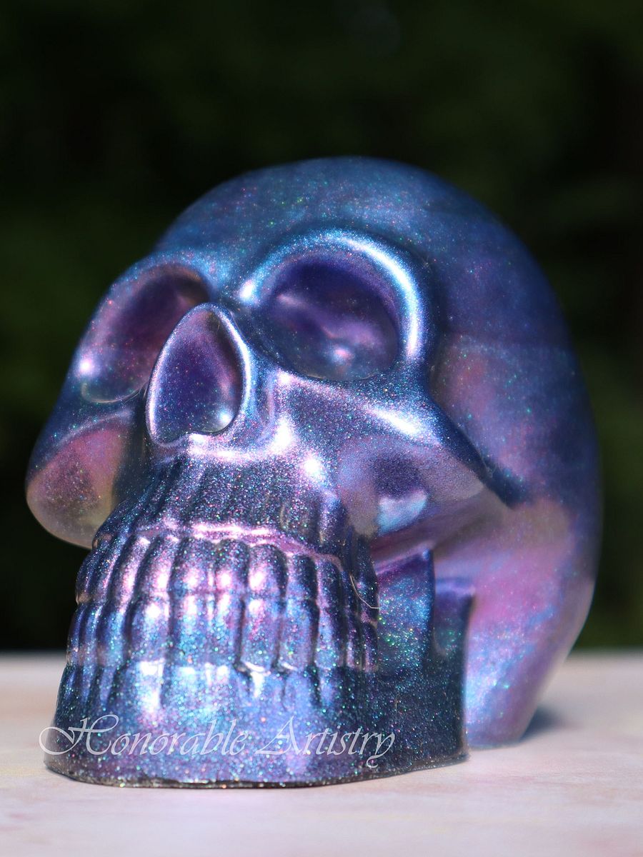 Blurple Colorshift Resin Skull product image (1)